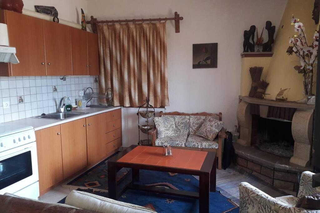 Efis House Apartment Kalívia Екстериор снимка
